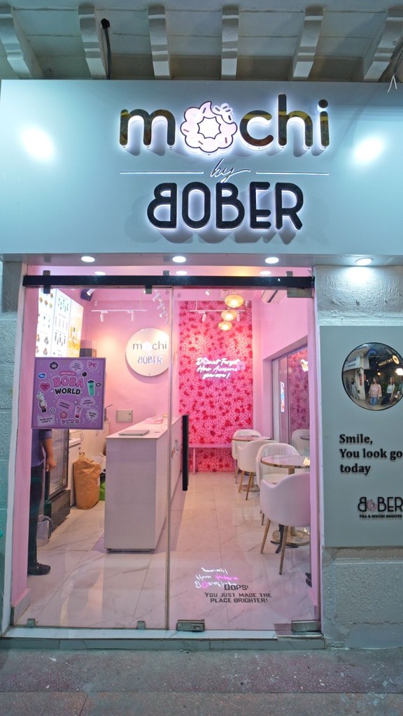 Bober Tea India cafe storefront